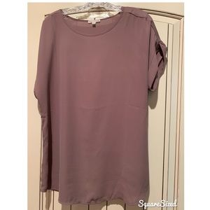 Rolled sleeve Chiffon like top